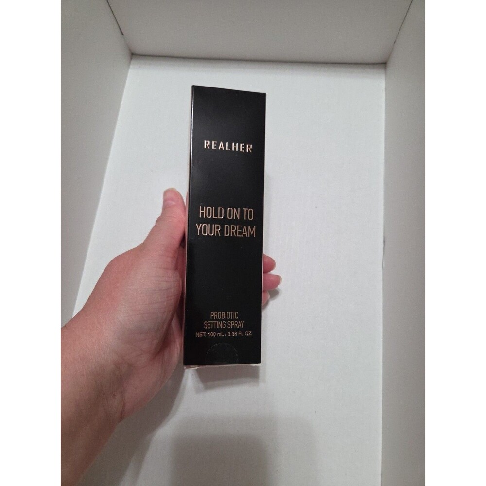 RealHer HOLD ON TO YOUR DREAM Probiotic Setting Spray 3.38oz/100ml Full Size